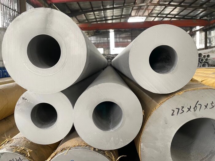 衡阳华菱42crmo热轧合金管114*30 石油地质钻探用42crmo无缝钢管